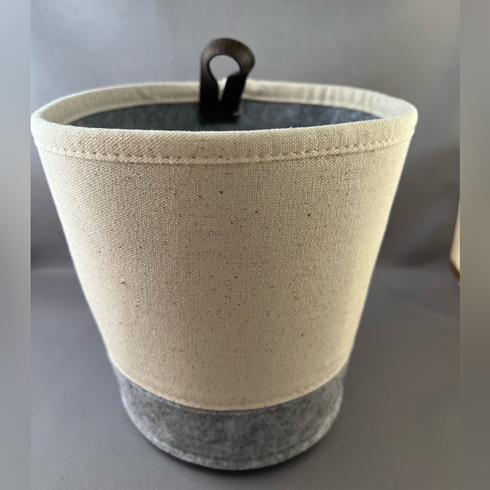 NWT Felt Hanging bin - natural w/brushed whisper grey